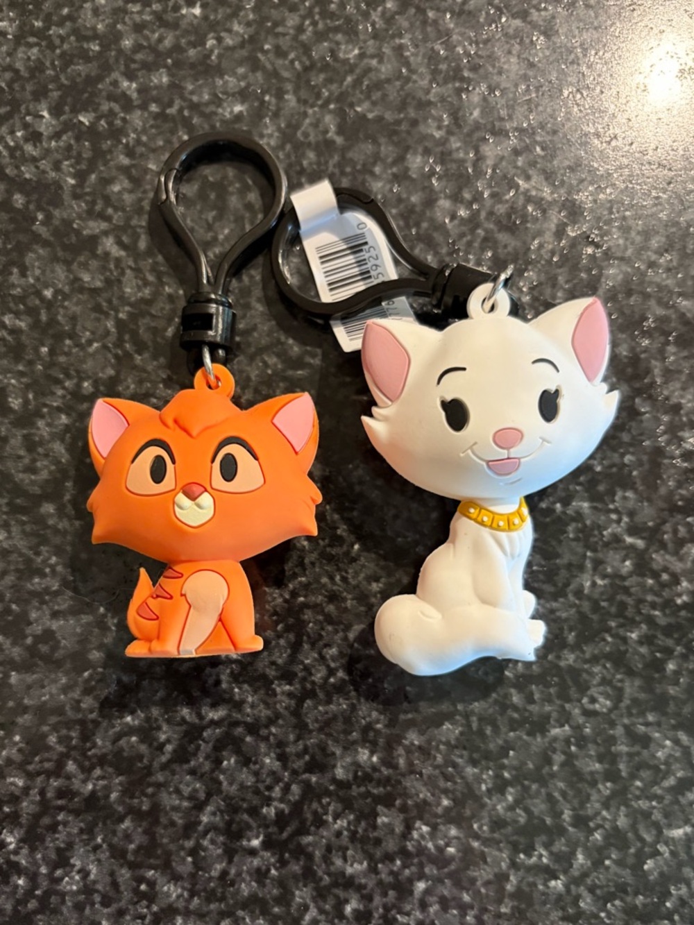Disney Cat Bag Clips Like New